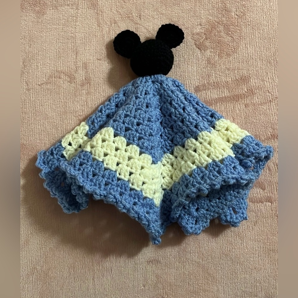 Hand Made Rattle Lovey ♥️